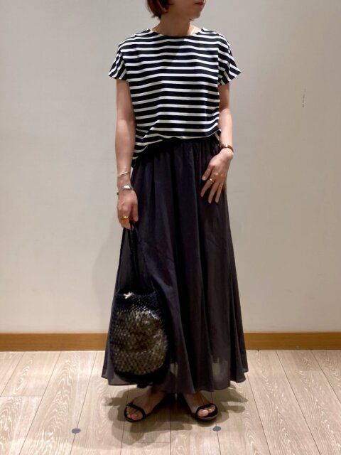 Tシャツとスカートのコーデ4