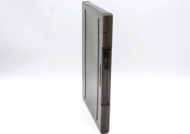 ダイソー 自立できるA4ファイルケース（クリアブラック） 自立する