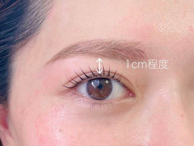 目と眉毛のベストバランス