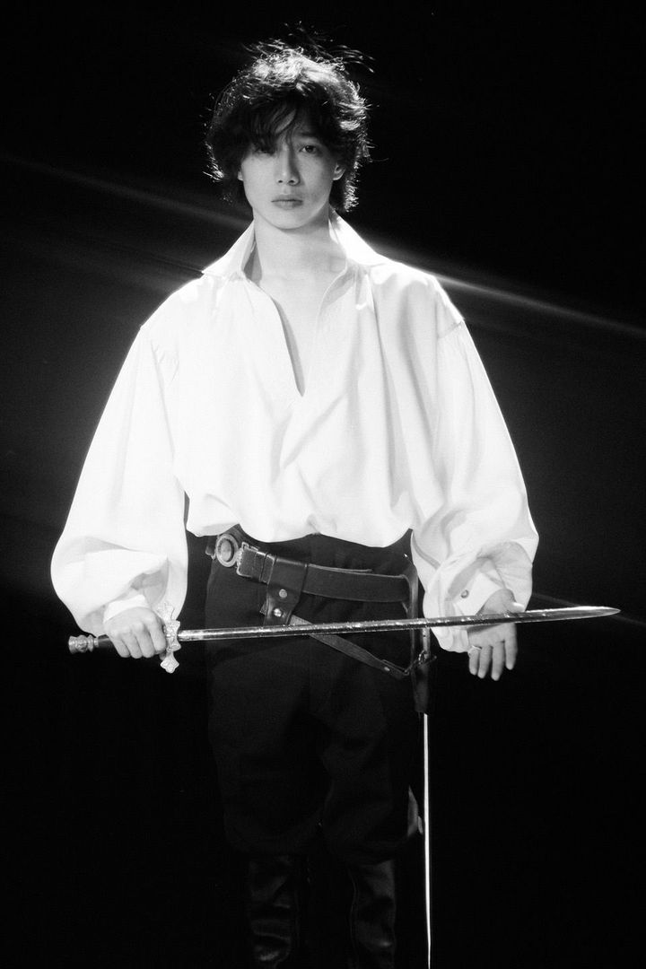 片岡千之助主演のルネサンス音楽劇『ハムレット』は新国立劇場（9月3-9日）および先斗町歌舞練場（9月13-15日）にて上演。Photo_ Yusuke Abe