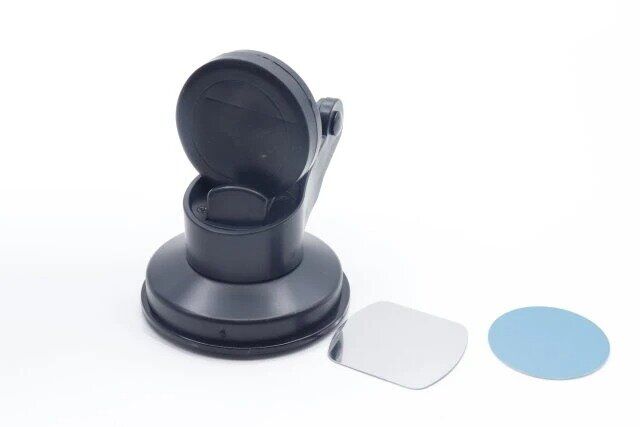 ダイソーのスマホホルダー マグネット式 車内用1