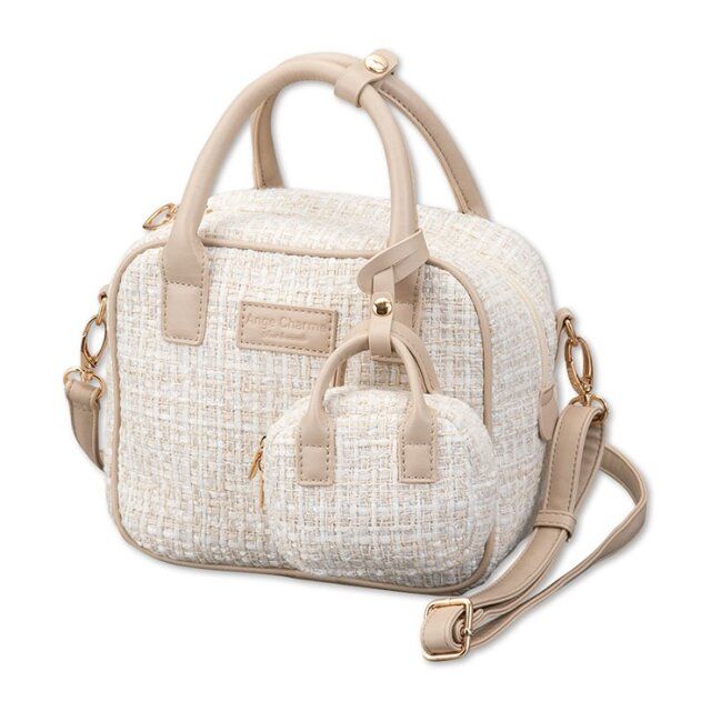 しまむらのバッグチャーム付きボストンバッグ