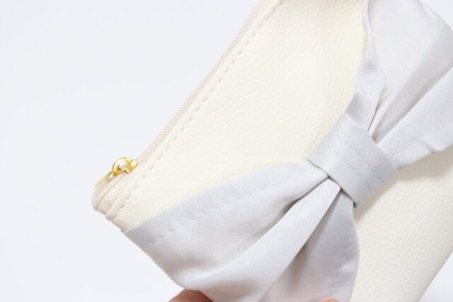 合皮マチ付ポーチビッグリボン