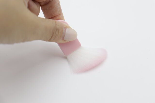 ダイソー メイクブラシセット（Aタイプ、4本、ミラー付） メイクブラシ 質感