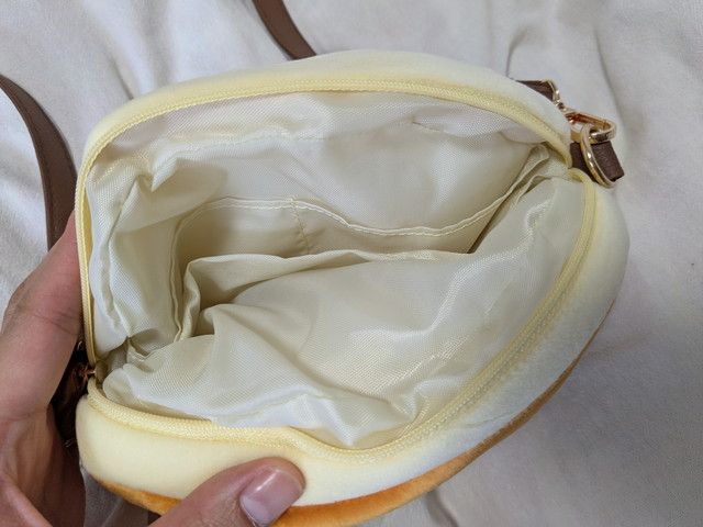 北海道チーズ蒸しケーキ ほんものみたいなふわふわポーチ