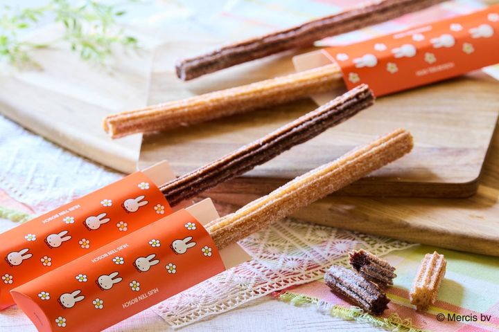 「ミッフィーチュロス(プレーン）ミッフィーチュロス（チョコ）」