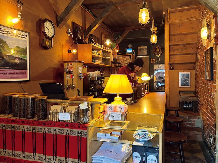 初台〈G☆P COFFEE ROASTER〉店内