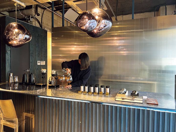 吉祥寺〈Definitive. Kichijoji〉店内