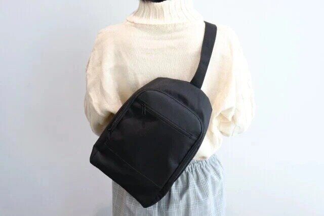 ダイソーの斜めかけバッグ1