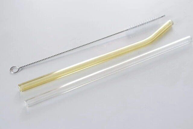 ダイソーのガラスストロー（2本、ブラシ付）1