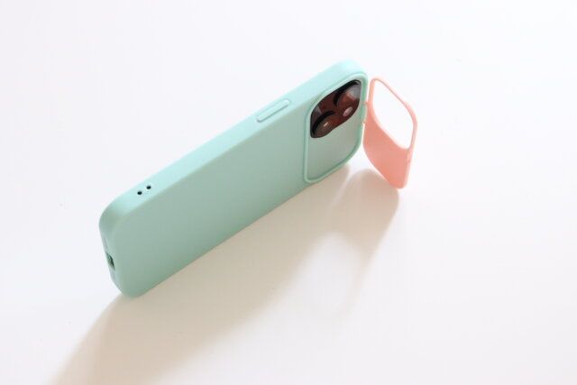 バイカラーレンズカバースタンド式ケース（アイフォーン用、15＆14、クールカラー） スタンド