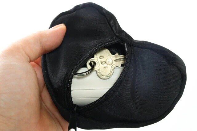 ダイソーのミニハート型バッグチャームポーチ2