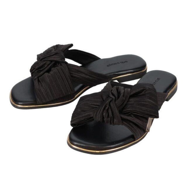 しまむらのリボンフラットサンダル