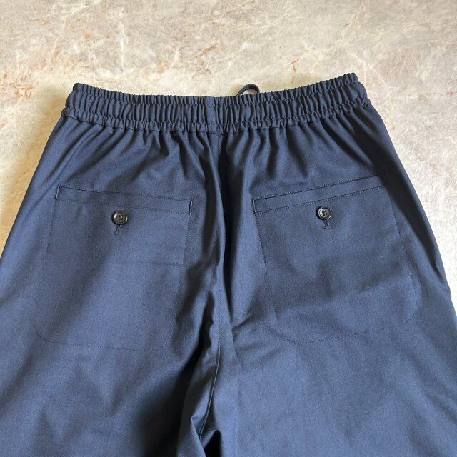 GU×rokh「トラックパンツ」 後ろ側