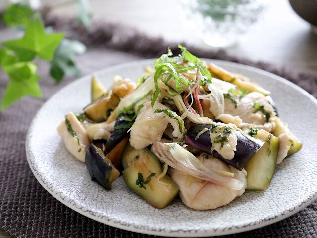 やわらか鶏むね肉となすの香味和え