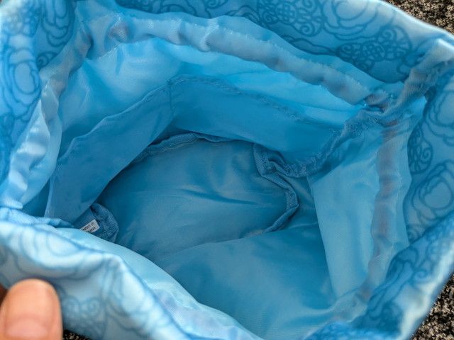 ハローキティ 飯店 刺繍きんちゃくポーチ