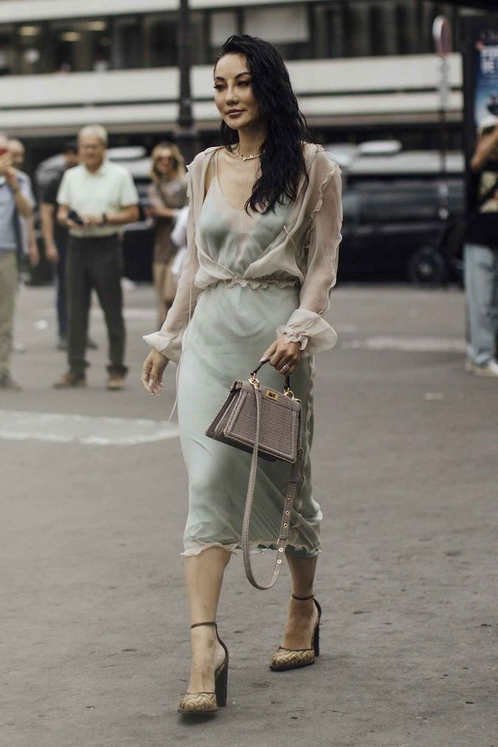 画像: 涼しげなカラーと素材を取り入れて