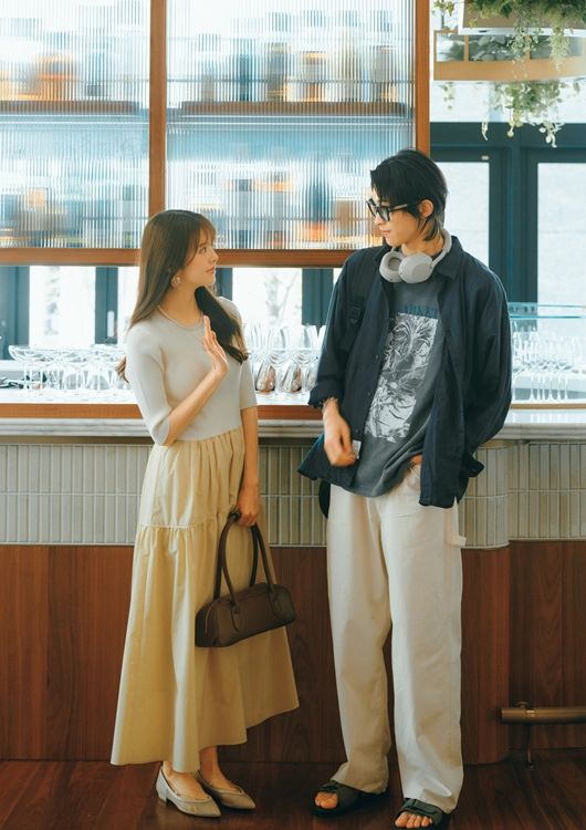 清潔感カラーで全方位モテな通勤ワンピコーデ