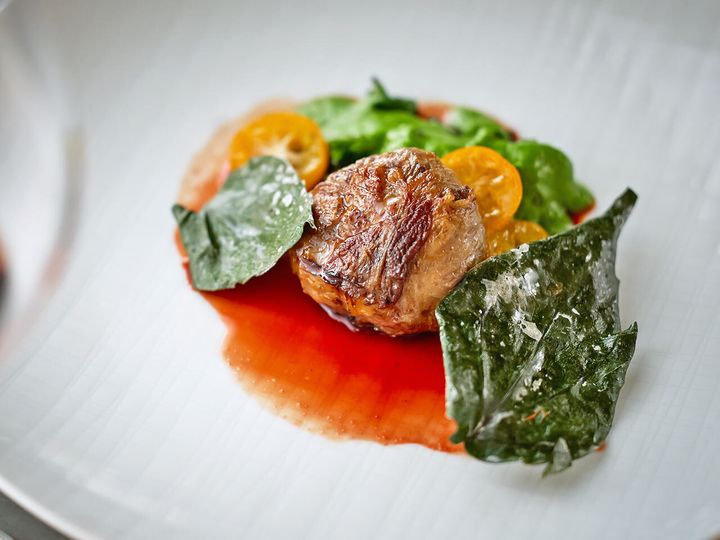 自由が丘『Siamo noi』のツキノワグマと猪を挽肉にしてサルシッチャ風にした一品