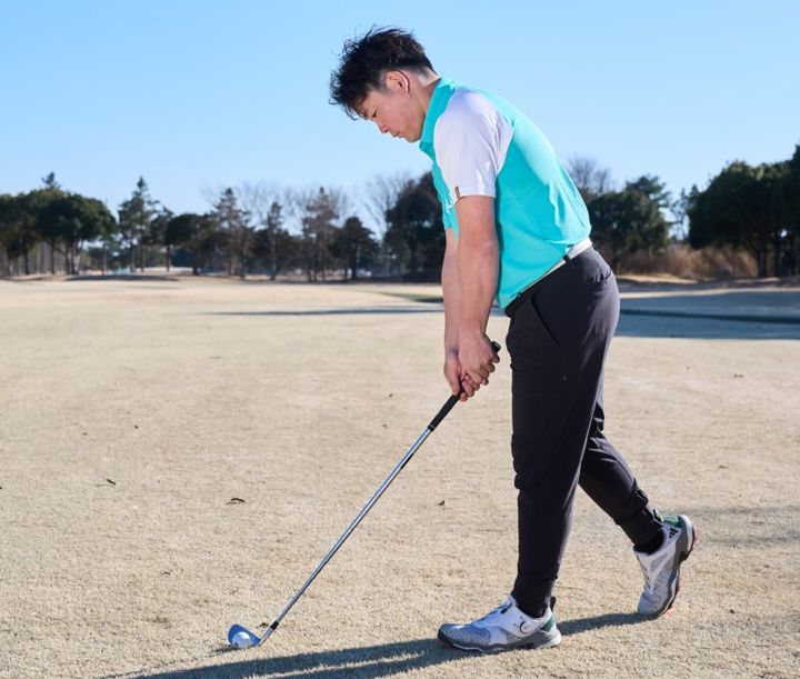 アイアンショットで飛距離が出ない人は要注意！ミスの原因と解消法をレッスン