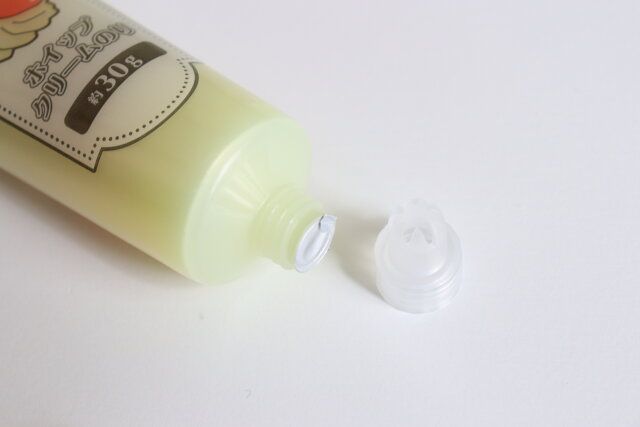 ダイソーの簡単にできるホイップクリームのり クリアイエロー 30g