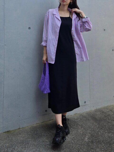 黒キャミワンピースコーデ4