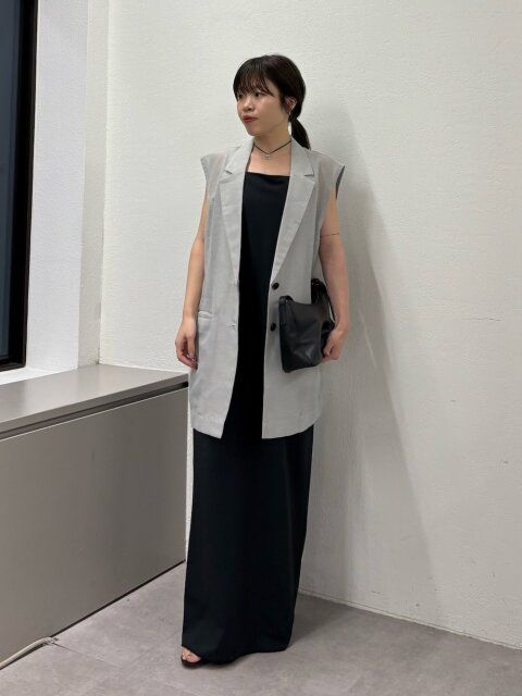 黒キャミワンピースコーデ5