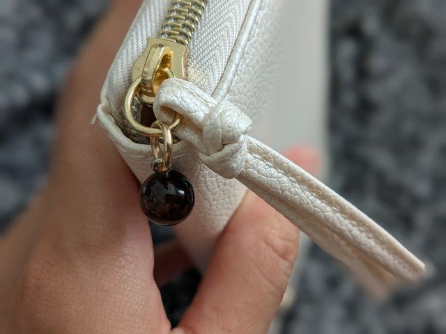 白蛇モチーフ長財布