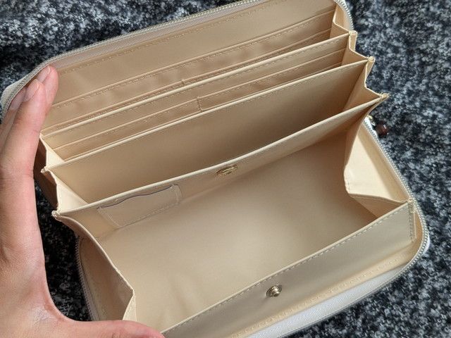 白蛇モチーフ長財布