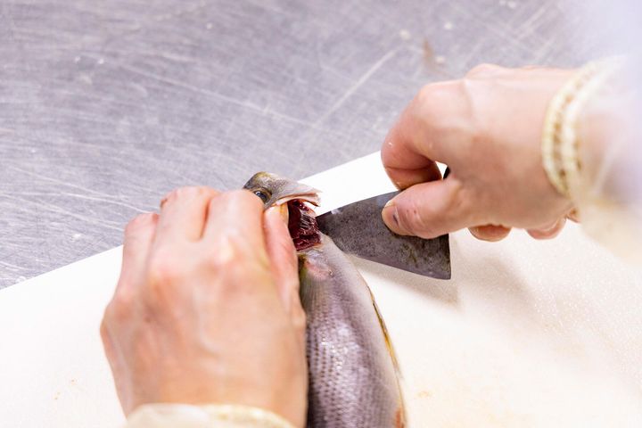 切り目を入れる