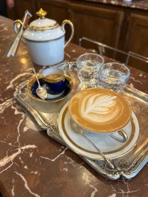 最新版・パリのカフェ案内！それぞれのカフェの楽しみ方もご紹介【夢見るパリ】