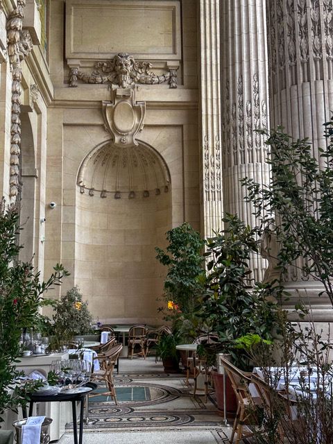 最新版・パリのカフェ案内！それぞれのカフェの楽しみ方もご紹介【夢見るパリ】