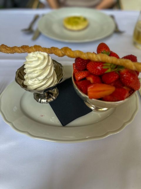 最新版・パリのカフェ案内！それぞれのカフェの楽しみ方もご紹介【夢見るパリ】