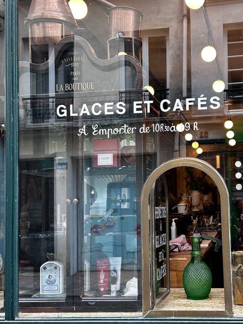 最新版・パリのカフェ案内！それぞれのカフェの楽しみ方もご紹介【夢見るパリ】