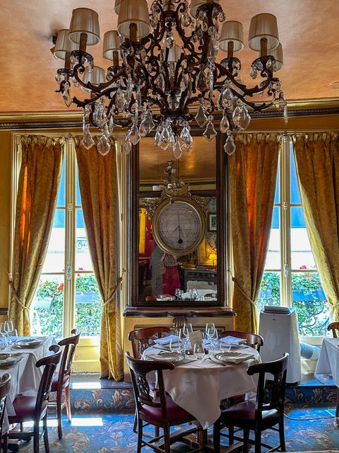 最新版・パリのカフェ案内！それぞれのカフェの楽しみ方もご紹介【夢見るパリ】