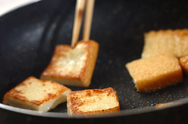 厚揚げのニラみそがけの作り方1