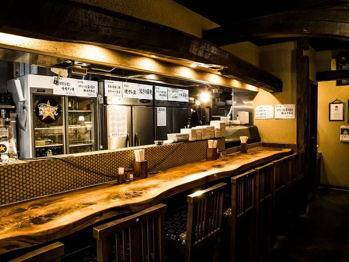 武蔵小杉『串焼 文福 本店』の内観