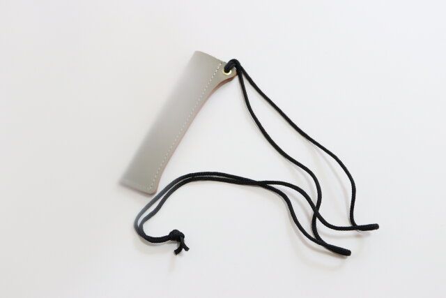 ペンホルダーストラップレザー調 デザイン