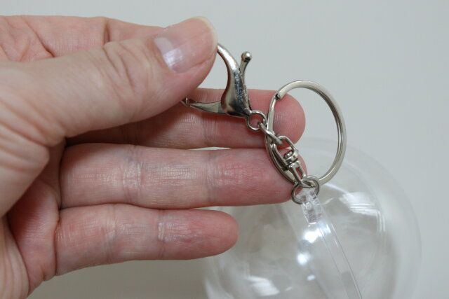 セリアのおすすめカプセルキーホルダー