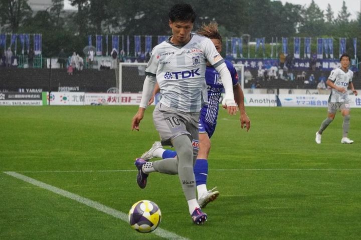 【インタビュー】ヴィッセル神戸移籍決断のブラウブリッツ秋田FW小松蓮「未知数なので、すごく楽しみ」J2最強ストライカーが歩んだ軌跡