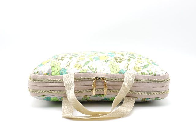 宝島社付録のムーミンの圧縮収納ポーチ8