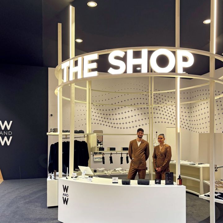 公式グッズのブース