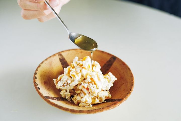 「干し芋のクリームチーズ味噌和え」
