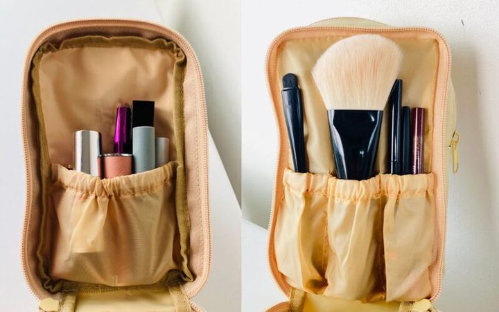 棒状のブラシやコスメをたっぷり収納