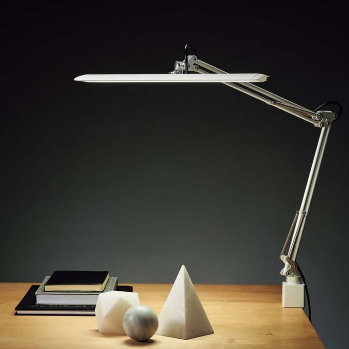 さらに目に優しく眩しさを抑えた新製品『Z-10G』