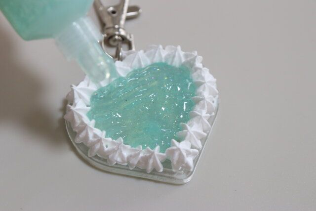 ホイップクリームのりクリアグリーン30g