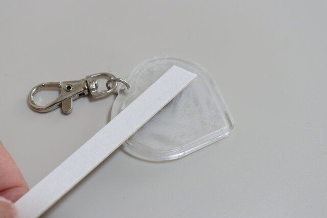 キーホルダー やすりがけ