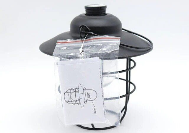 ダイソー ソーラーライト（吊り下げ、ランタン型） パッケージ