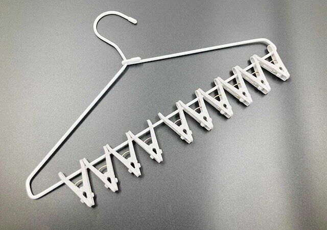 ダイソーの洗濯物が一度に外せるピンチハンガー 10ピンチ付1