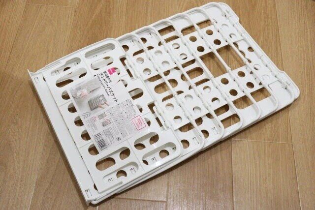 ダイソーの折り畳み式ランドリーバスケット1